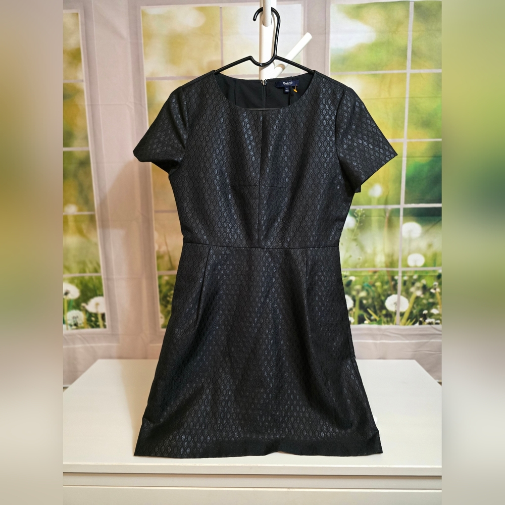 Madewell Metallic Black Textured Cap-Sleeve Dress with Pockets – Size 6 - Picture 2 of 8